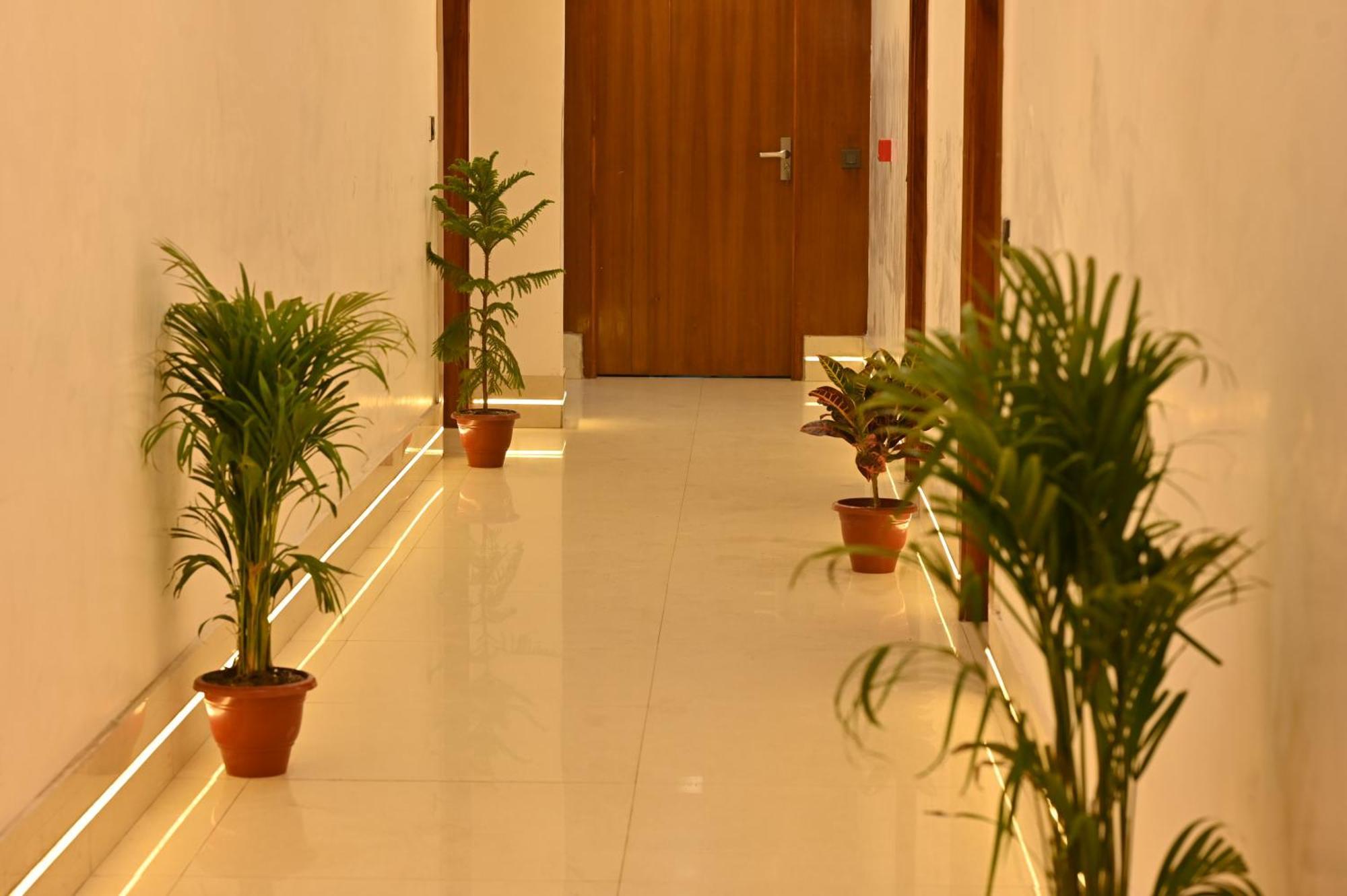 Hotel Down Town Paschim Vihar Delhi  Dış mekan fotoğraf