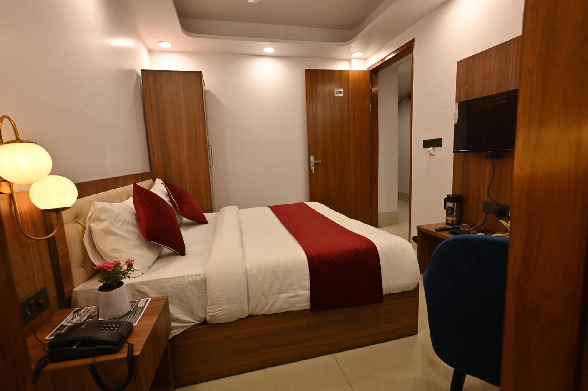 Hotel Down Town Paschim Vihar Delhi  Dış mekan fotoğraf