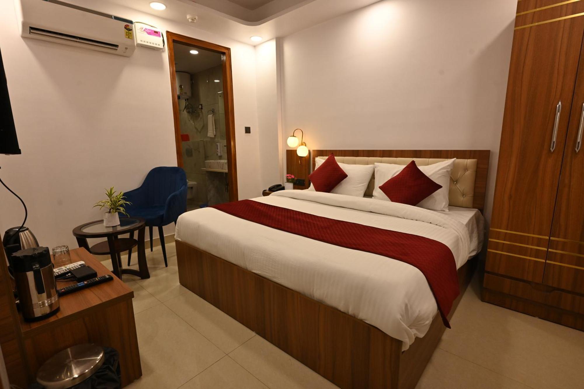 Hotel Down Town Paschim Vihar Delhi  Dış mekan fotoğraf