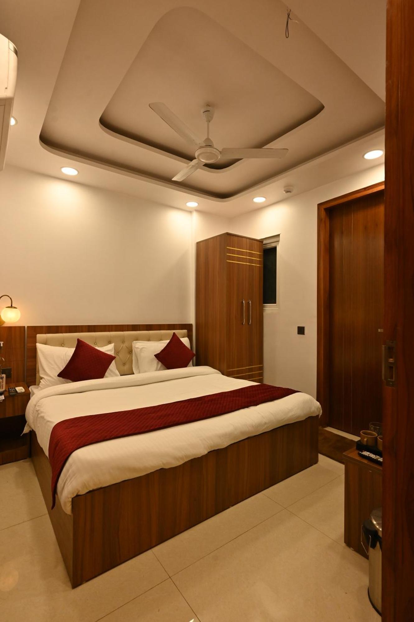 Hotel Down Town Paschim Vihar Delhi  Dış mekan fotoğraf