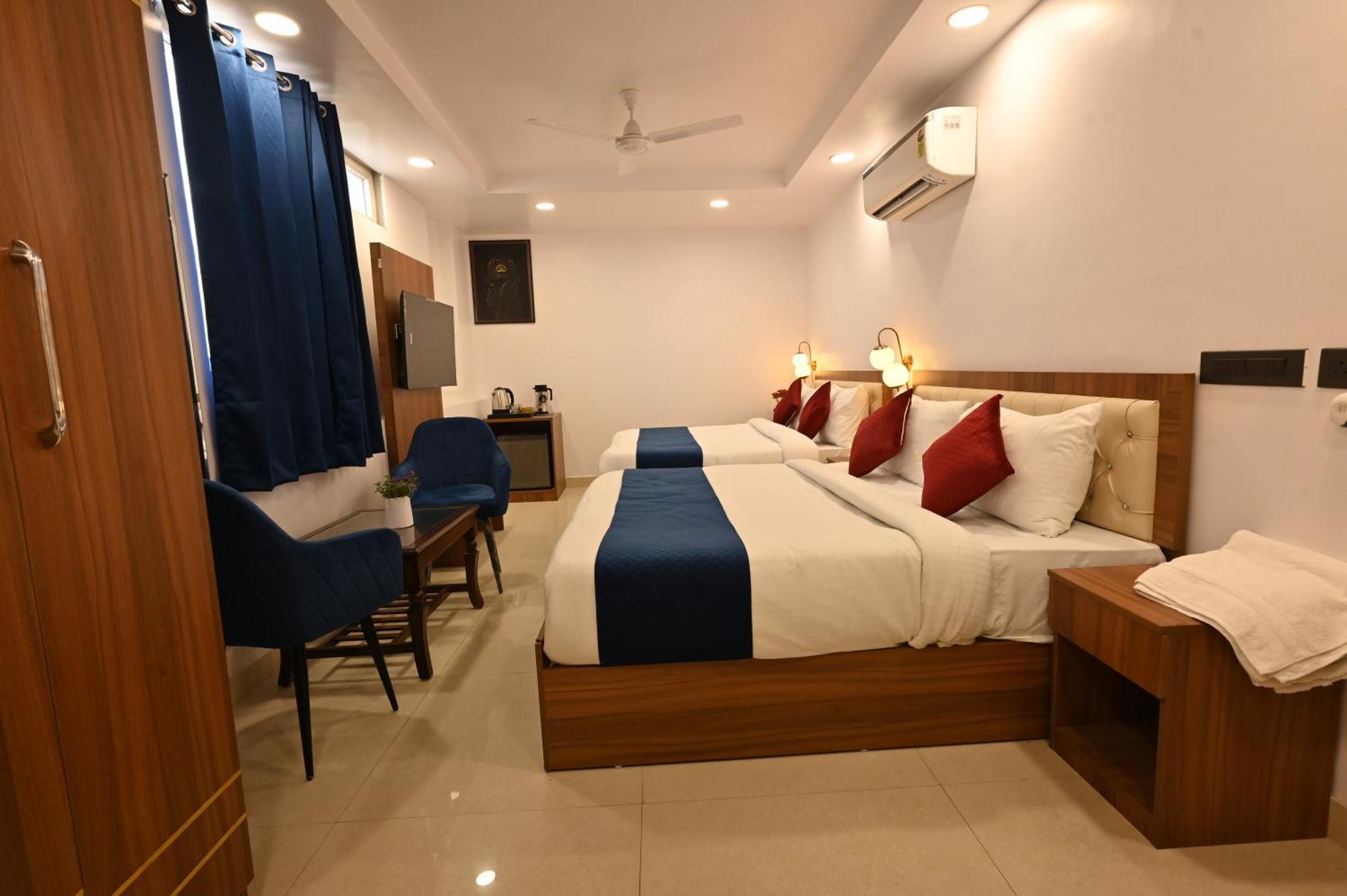 Hotel Down Town Paschim Vihar Delhi  Dış mekan fotoğraf