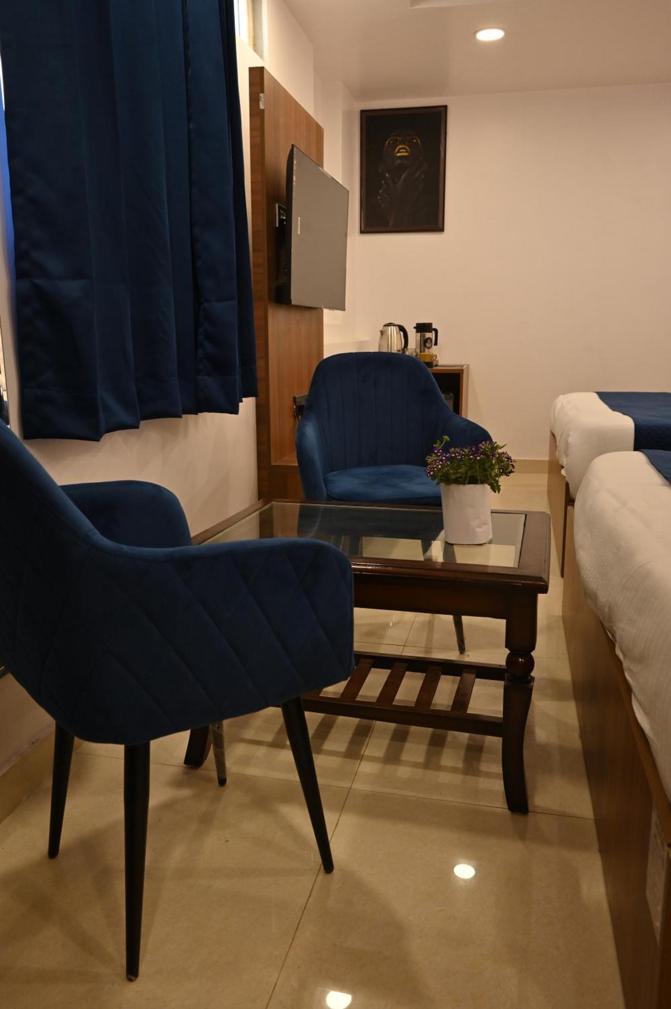 Hotel Down Town Paschim Vihar Delhi  Dış mekan fotoğraf