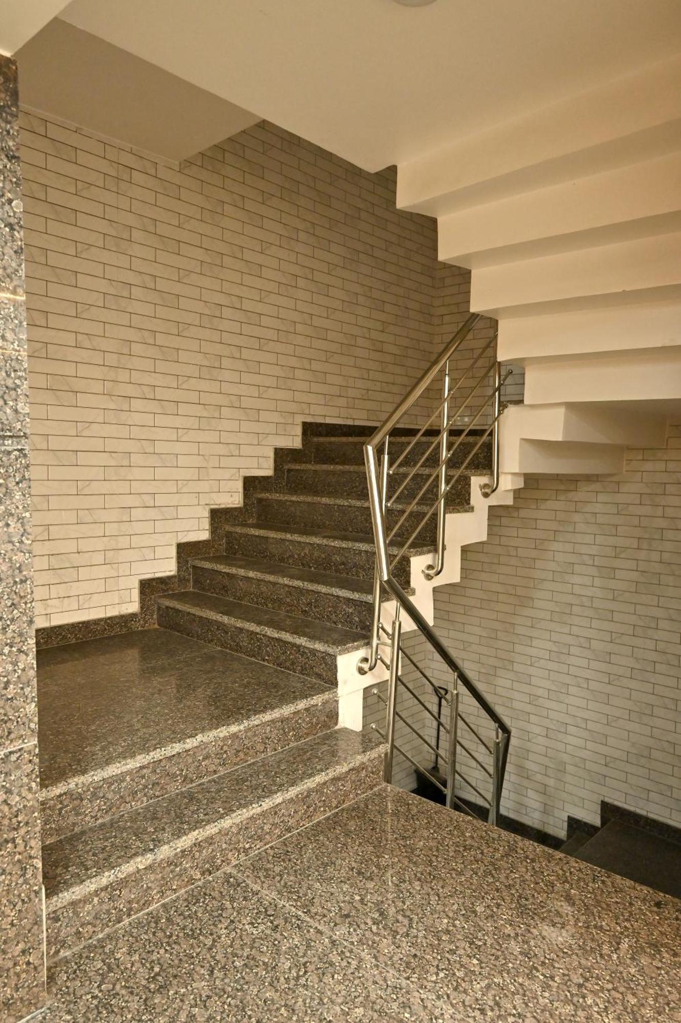Hotel Down Town Paschim Vihar Delhi  Dış mekan fotoğraf