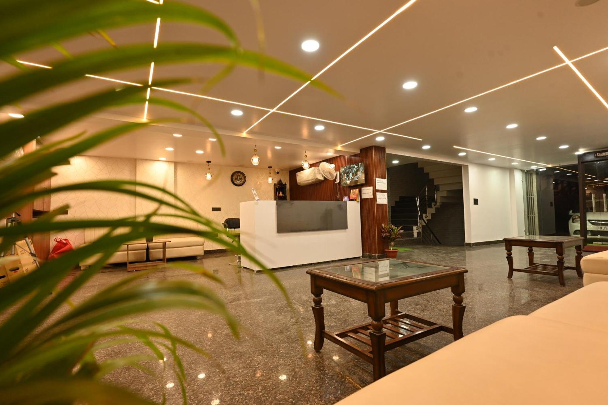 Hotel Down Town Paschim Vihar Delhi  Dış mekan fotoğraf